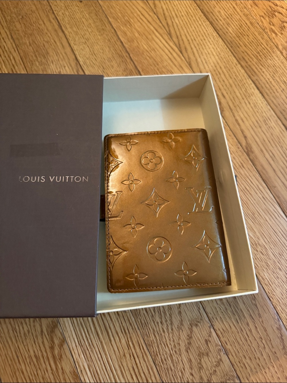 Louis Vuitton Cognac Vernis Monogram Agenda Cover - Picture 9 of 9